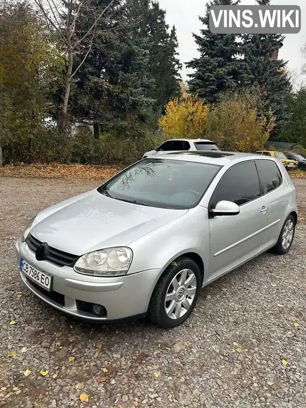 Хэтчбек Volkswagen Golf 2004 1.6 л. Ручная / Механика обл. Черниговская, Чернигов - Фото 1/9