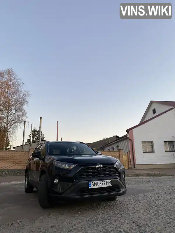 Внедорожник / Кроссовер Toyota RAV4 2018 2.49 л. Автомат обл. Житомирская, Бердичев - Фото 1/16