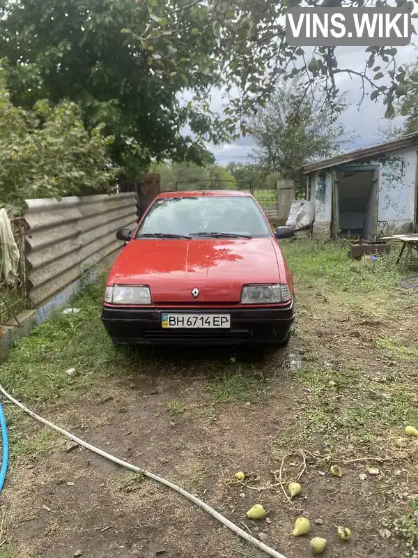 Седан Renault 19 1992 1.72 л. обл. Одеська, Одеса - Фото 1/5