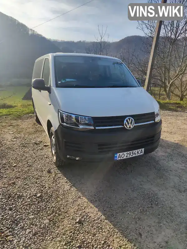 Мінівен Volkswagen Caravelle 2018 1.97 л. Автомат обл. Закарпатська, Нересниця - Фото 1/11