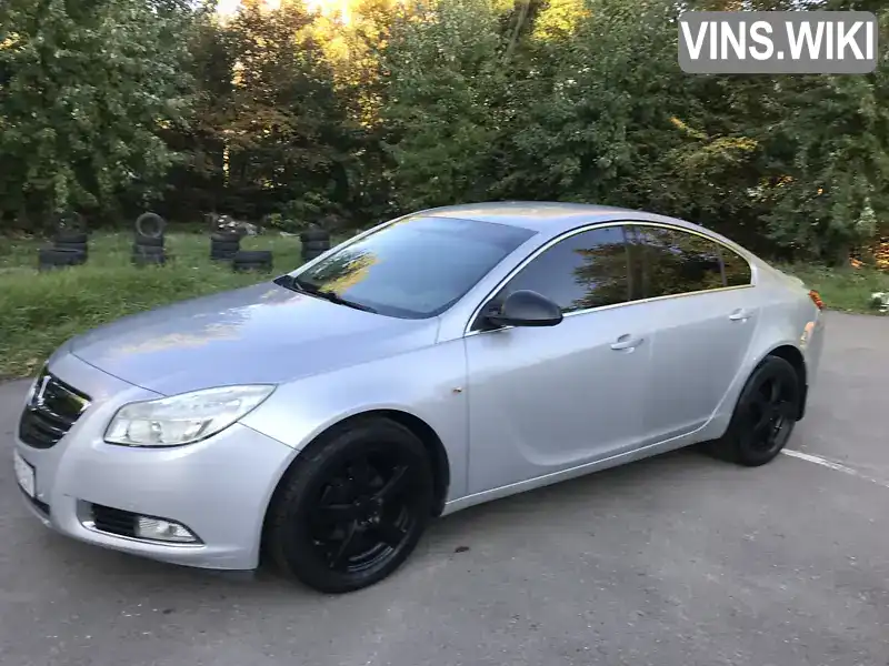 Седан Opel Insignia 2012 1.96 л. обл. Львівська, Львів - Фото 1/21