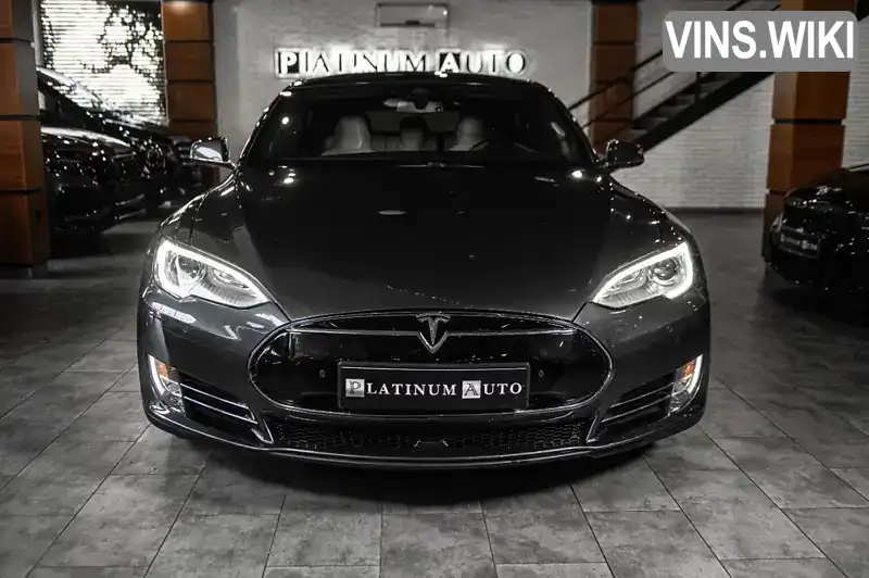 Лифтбек Tesla Model S 2015 null_content л. Автомат обл. Одесская, Одесса - Фото 1/21