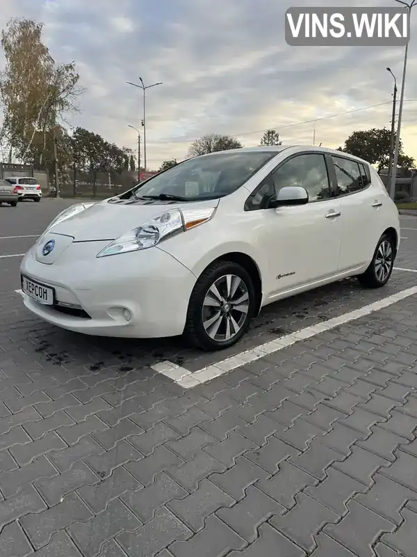 Хэтчбек Nissan Leaf 2015 null_content л. Автомат обл. Черновицкая, Черновцы - Фото 1/15