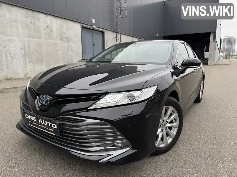 Седан Toyota Camry 2019 2.49 л. Автомат обл. Киевская, Киев - Фото 1/17