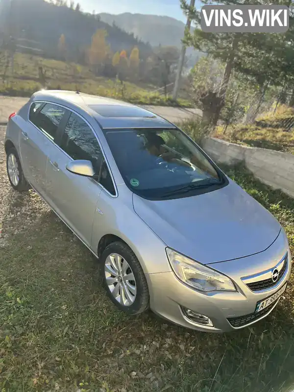 Хэтчбек Opel Astra GTC 2010 1.6 л. Автомат обл. Ивано-Франковская, Яремче - Фото 1/8