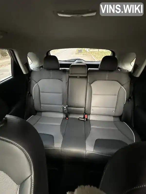 KNACC81GFK5013997 Kia Niro 2019 Внедорожник / Кроссовер  Фото 3