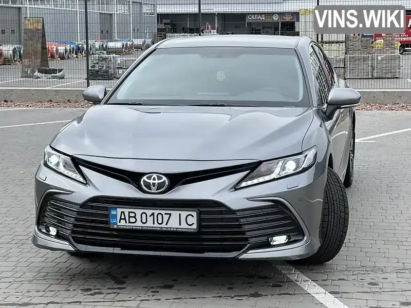 Седан Toyota Camry 2021 2.49 л. Автомат обл. Житомирская, Житомир - Фото 1/15