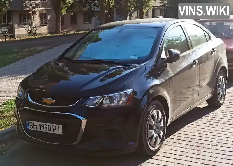 Седан Chevrolet Sonic 2018 1.8 л. Автомат обл. Одеська, Южне (Південне) - Фото 1/13