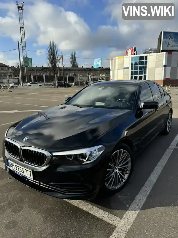 WBAJE5C50KG919627 BMW 5 Series 2019 Седан 3 л. Фото 1