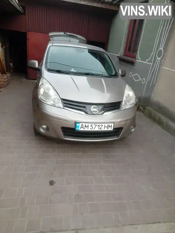 Хэтчбек Nissan Note 2010 1.46 л. Ручная / Механика обл. Житомирская, Звягель - Фото 1/21