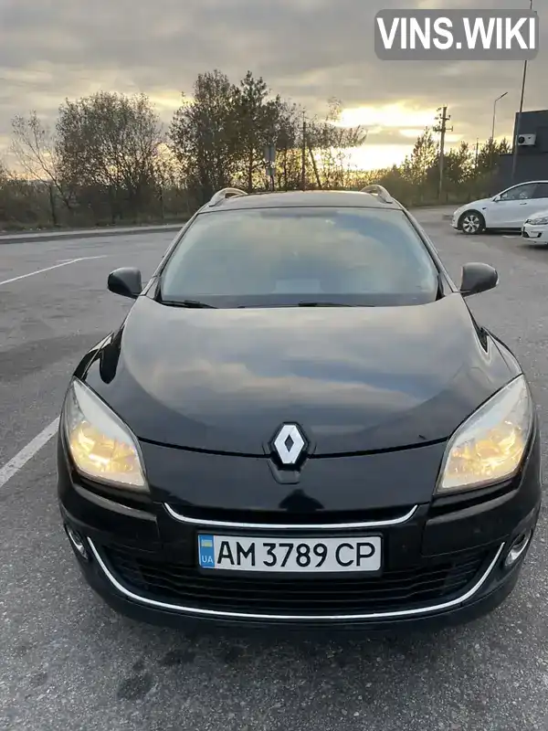 VF1KZS40649229102 Renault Megane 2013 Універсал 1.46 л. Фото 2