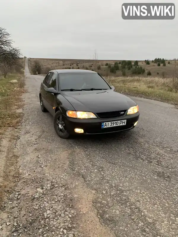 W0L0JBF68W7160305 Opel Vectra 1998 Ліфтбек 1.8 л. Фото 1