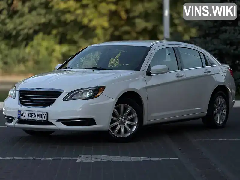 Седан Chrysler 200 2012 2.36 л. Автомат обл. Днепропетровская, Днепр (Днепропетровск) - Фото 1/20