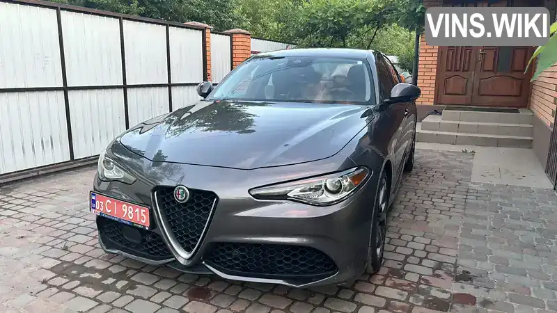 Седан Alfa Romeo Giulia 2016 2 л. Автомат обл. Вінницька, Вінниця - Фото 1/8