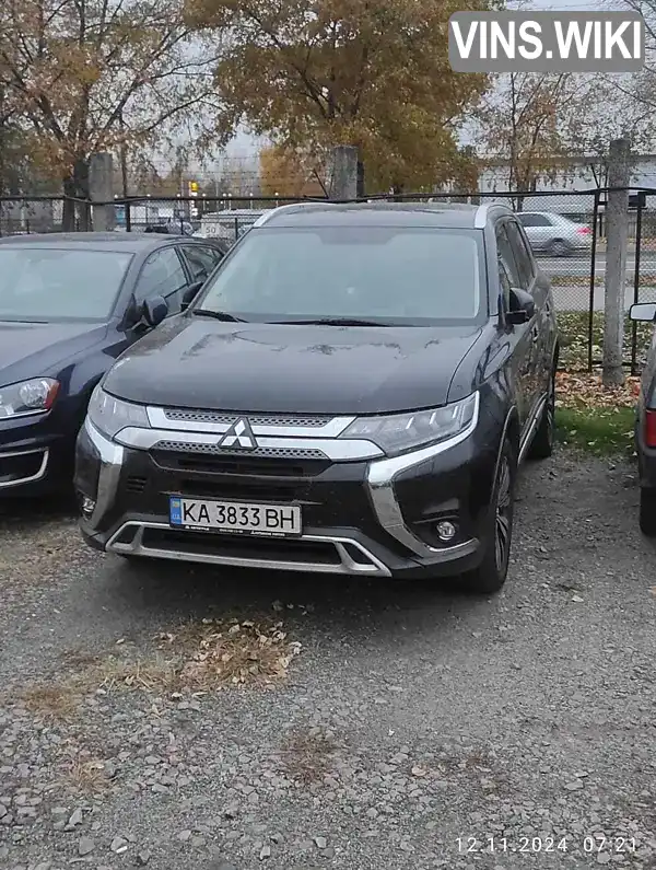 Позашляховик / Кросовер Mitsubishi Outlander 2021 2.36 л. Варіатор обл. Київська, Київ - Фото 1/3