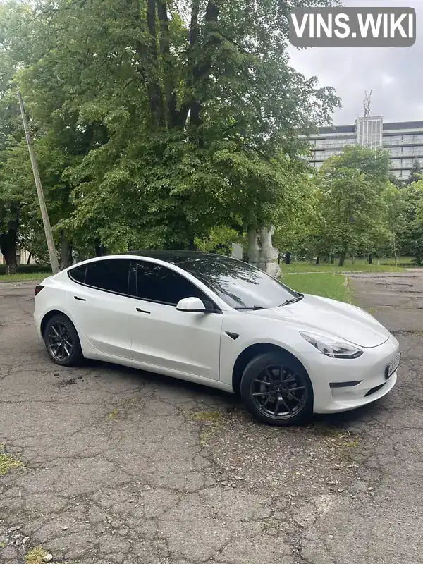 5YJ3E1EA4MF939620 Tesla Model 3 2021 Седан  Фото 1