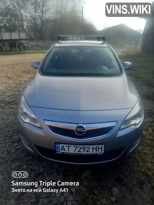 Хэтчбек Opel Astra 2011 1.6 л. Ручная / Механика обл. Ивано-Франковская, Снятин - Фото 1/12