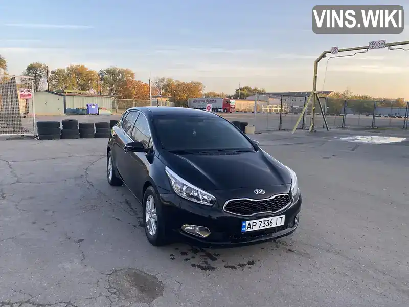 Хетчбек Kia Ceed 2012 1.6 л. Автомат обл. Запорізька, Запоріжжя - Фото 1/16