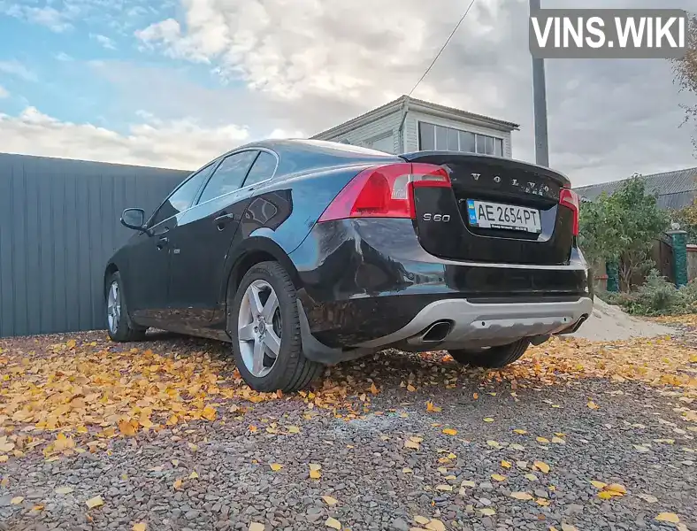 Седан Volvo S60 2011 2 л. Автомат обл. Дніпропетровська, Кривий Ріг - Фото 1/18