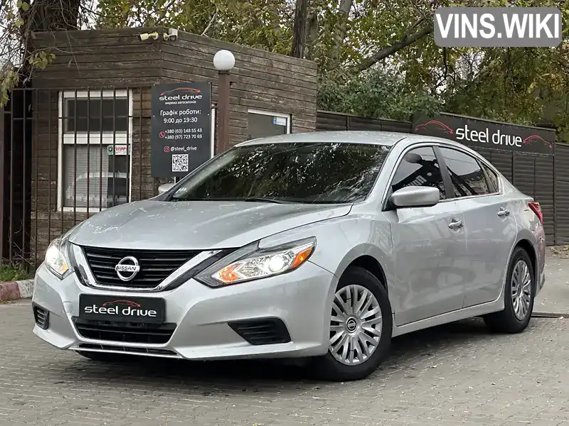 Седан Nissan Altima 2016 2.49 л. Автомат обл. Миколаївська, Миколаїв - Фото 1/21