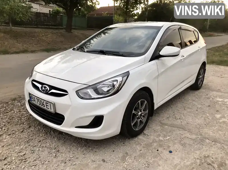 Хетчбек Hyundai Accent 2011 1.6 л. Автомат обл. Кіровоградська, Мала Виска - Фото 1/11