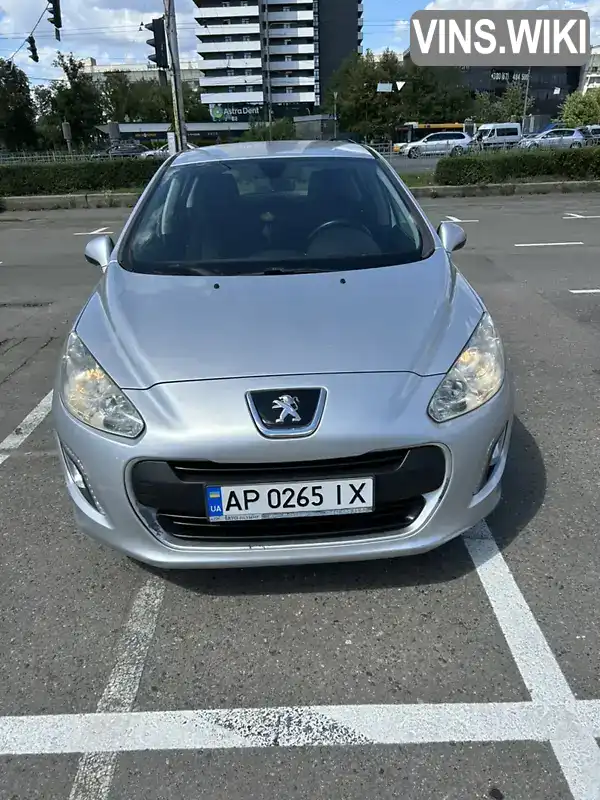 Хетчбек Peugeot 308 2013 1.6 л. Ручна / Механіка обл. Київська, Київ - Фото 1/21