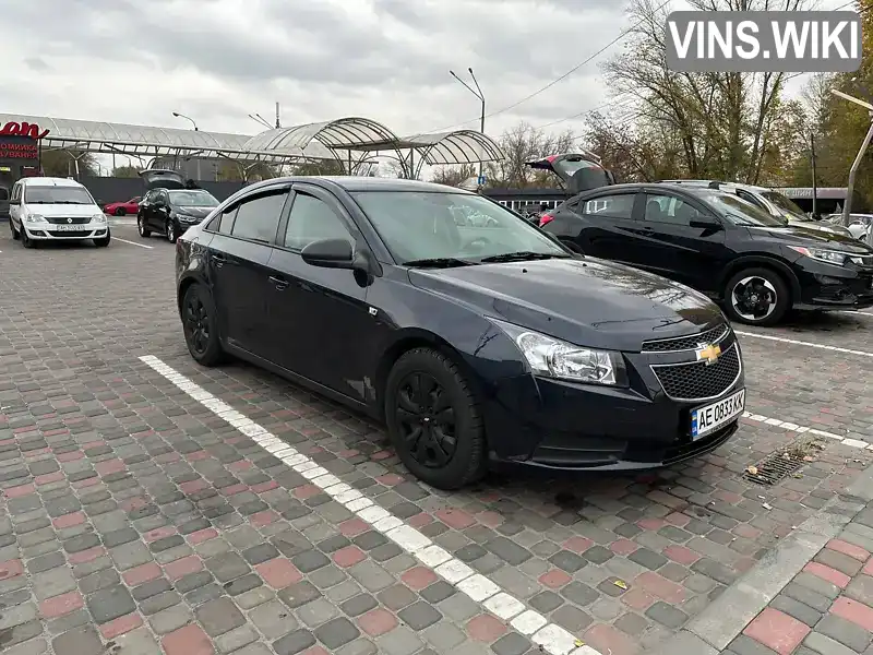 Седан Chevrolet Cruze 2014 1.8 л. Ручна / Механіка обл. Дніпропетровська, Дніпро (Дніпропетровськ) - Фото 1/15