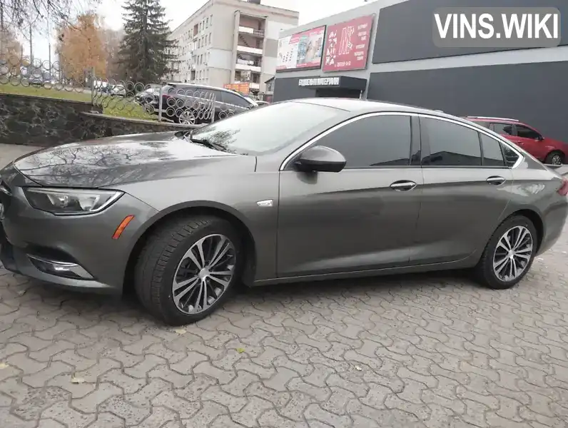 Седан Buick Regal 2018 2 л. Автомат обл. Черкасская, Черкассы - Фото 1/11