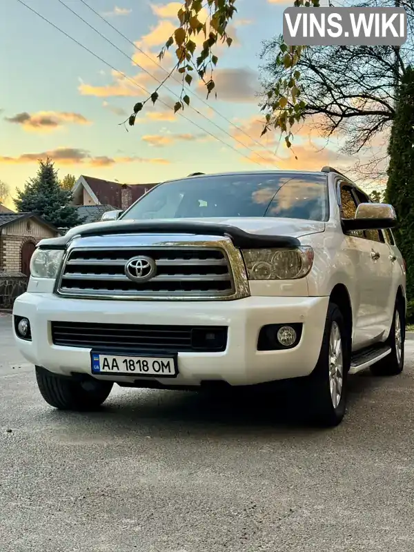 Позашляховик / Кросовер Toyota Sequoia 2015 5.7 л. Автомат обл. Київська, Київ - Фото 1/21