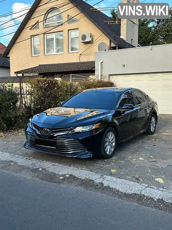 4T1B11HK7JU102693 Toyota Camry 2018 Седан 2.5 л. Фото 2