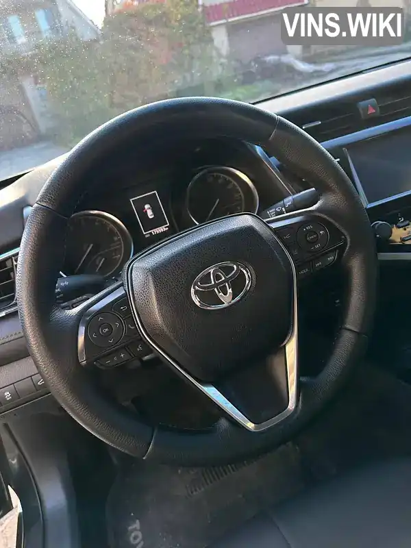 4T1B11HK7JU102693 Toyota Camry 2018 Седан 2.5 л. Фото 7