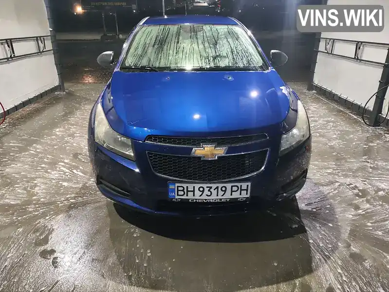 Седан Chevrolet Cruze 2012 1.8 л. Автомат обл. Одеська, Одеса - Фото 1/19