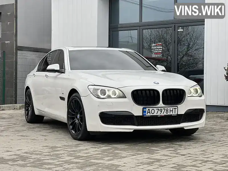 Седан BMW 7 Series 2013 3 л. Автомат обл. Закарпатская, Ужгород - Фото 1/21