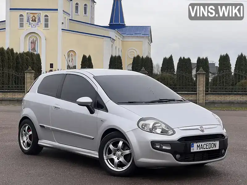 Хэтчбек Fiat Punto 2010 1.25 л. Ручная / Механика обл. Ровенская, Костополь - Фото 1/21