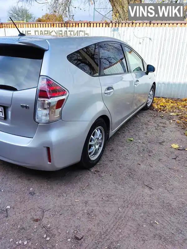 JTDZN3EU5GJ055098 Toyota Prius v 2016 Универсал 1.8 л. Фото 2