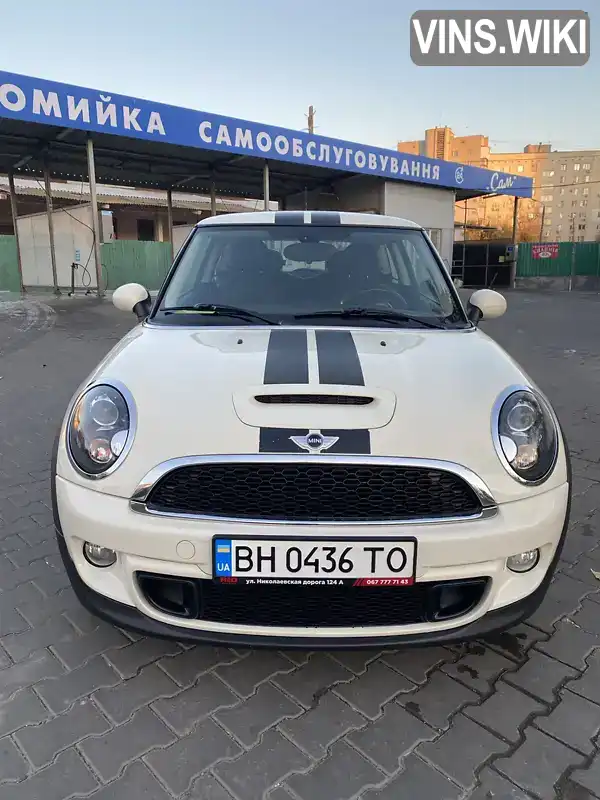 Хетчбек MINI Hatch 2013 1.6 л. Автомат обл. Одеська, Чорноморськ (Іллічівськ) - Фото 1/11