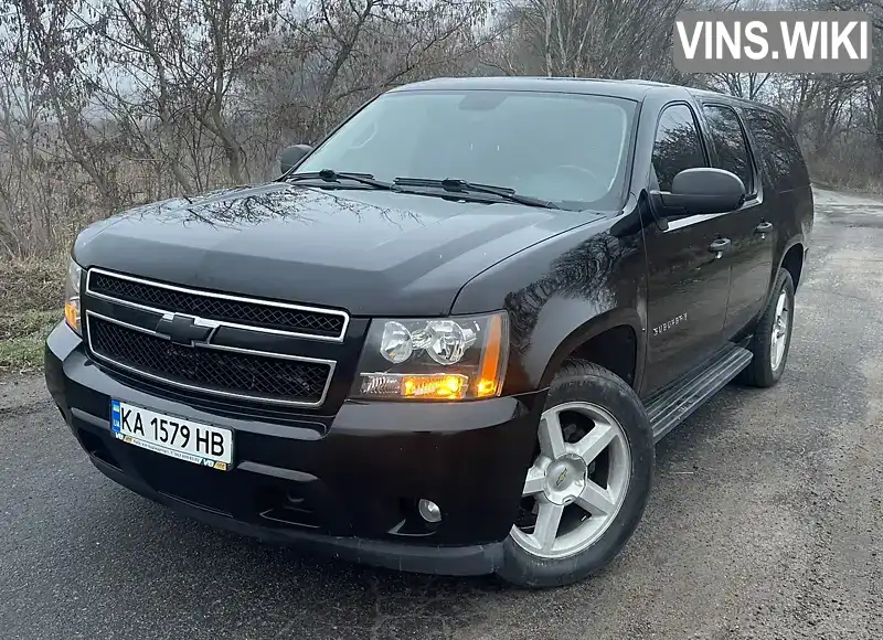 Позашляховик / Кросовер Chevrolet Suburban 2009 5.3 л. Автомат обл. Київська, Київ - Фото 1/21