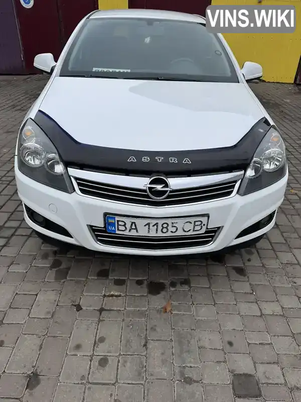 W0L0AHL35D2093461 Opel Astra 2013 Универсал 1.6 л. Фото 1