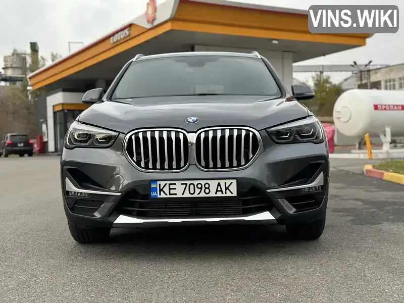 WBXHT3C30J5K23244 BMW X1 2017 Внедорожник / Кроссовер 2 л. Фото 9