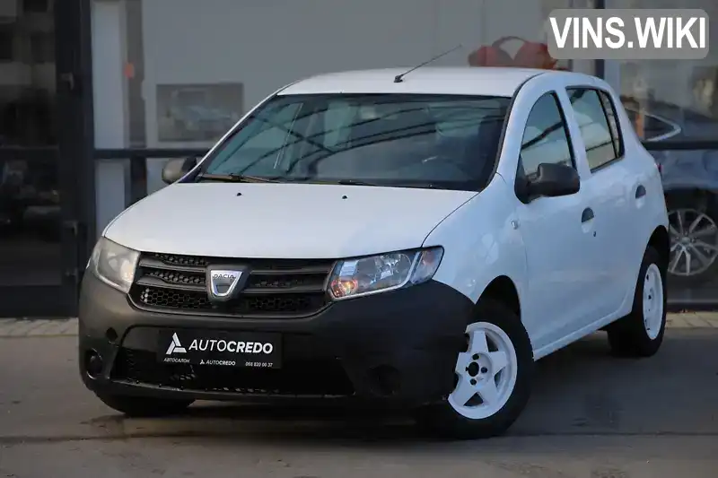 Хетчбек Dacia Sandero 2016 1.2 л. Ручна / Механіка обл. Харківська, Харків - Фото 1/15