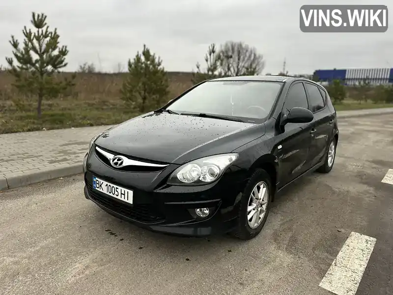 Хэтчбек Hyundai i30 2010 1.58 л. Ручная / Механика обл. Ровенская, Ровно - Фото 1/16