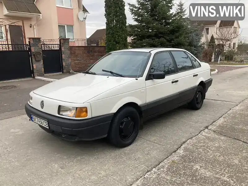 Седан Volkswagen Passat 1988 1.78 л. Ручна / Механіка обл. Рівненська, Вараш (Кузнецовськ) - Фото 1/9