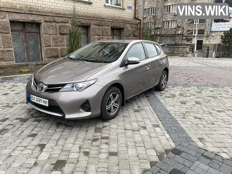 Хетчбек Toyota Auris 2013 1.33 л. Ручна / Механіка обл. Київська, Переяслав - Фото 1/21