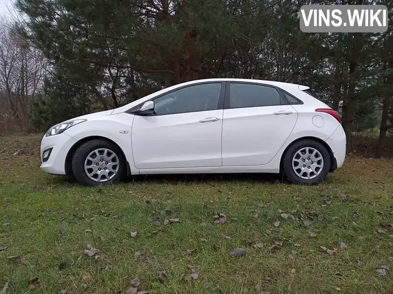 Хетчбек Hyundai i30 2012 1.4 л. Ручна / Механіка обл. Рівненська, Рівне - Фото 1/21