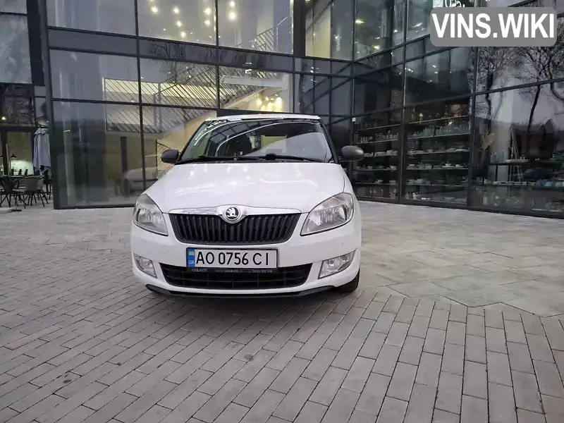 Хетчбек Skoda Fabia 2014 1.2 л. Ручна / Механіка обл. Закарпатська, Ужгород - Фото 1/18