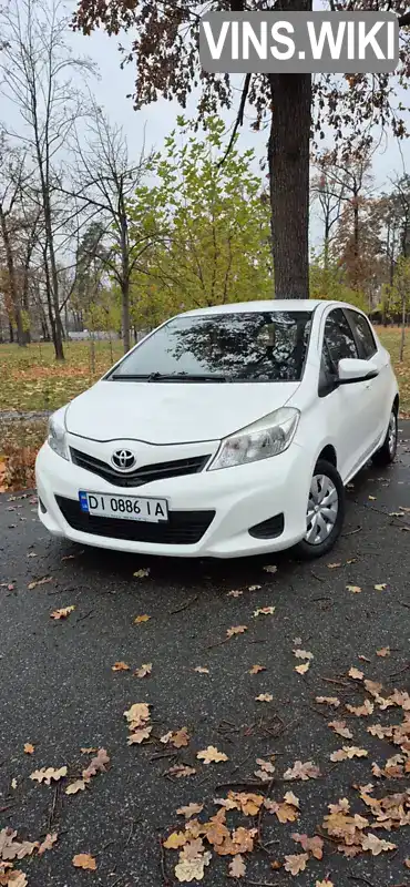 Хетчбек Toyota Yaris 2012 1 л. Ручна / Механіка обл. Київська, Київ - Фото 1/15