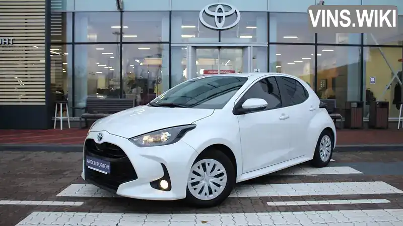 Хетчбек Toyota Yaris 2021 1.49 л. Варіатор обл. Київська, Київ - Фото 1/12