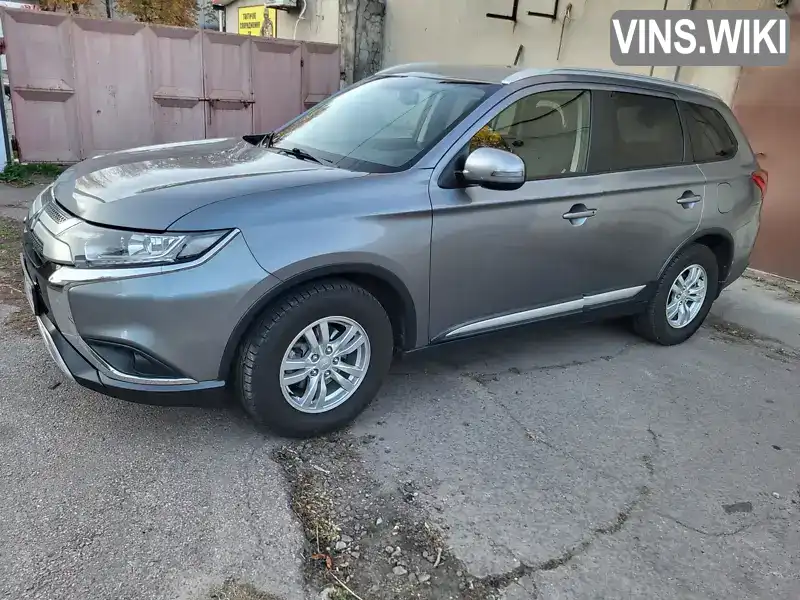 Позашляховик / Кросовер Mitsubishi Outlander 2018 2 л. Варіатор обл. Дніпропетровська, Кривий Ріг - Фото 1/21