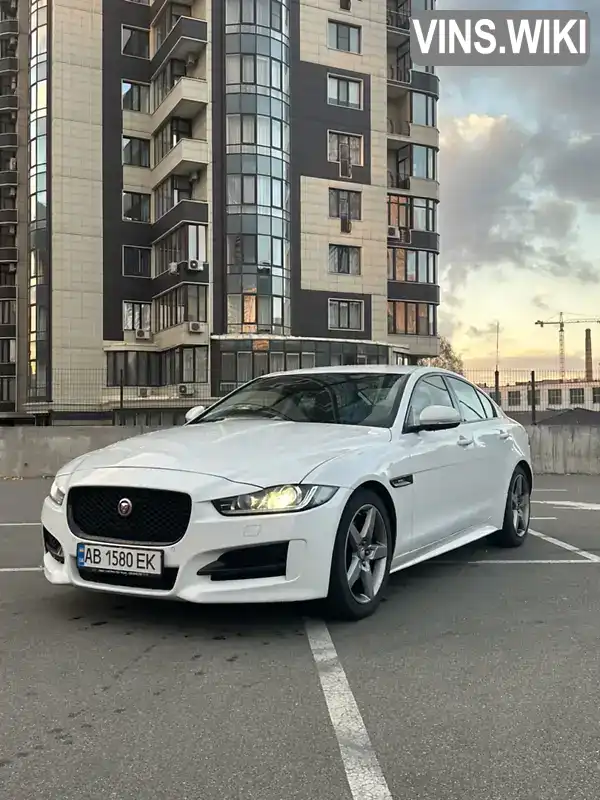 Седан Jaguar XE 2015 2 л. Автомат обл. Киевская, Киев - Фото 1/21