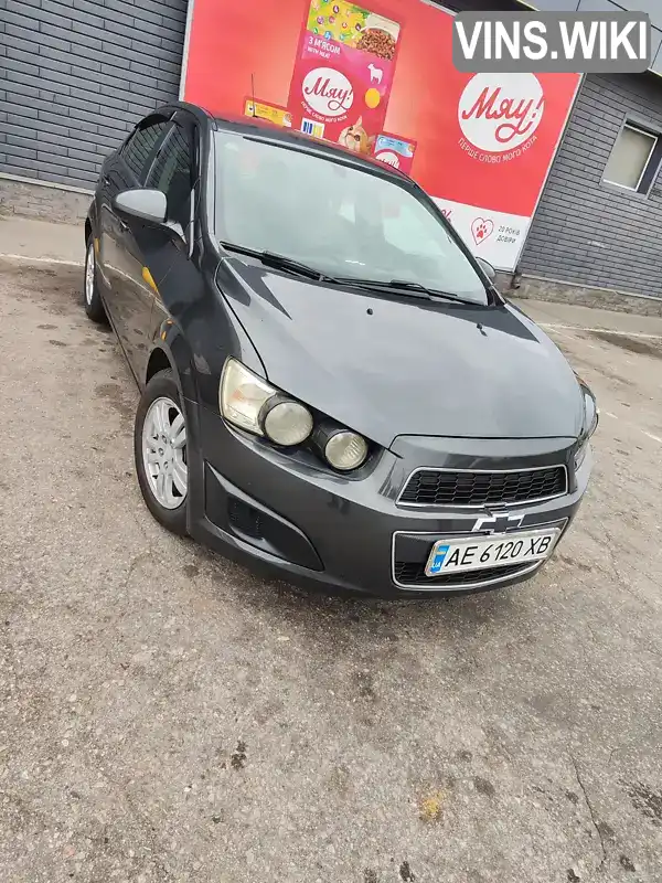 Седан Chevrolet Sonic 2015 1.8 л. Автомат обл. Дніпропетровська, Дніпро (Дніпропетровськ) - Фото 1/5